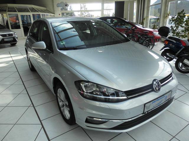 Volkswagen Golf VII 1.6 TDI BMT Comfortline 